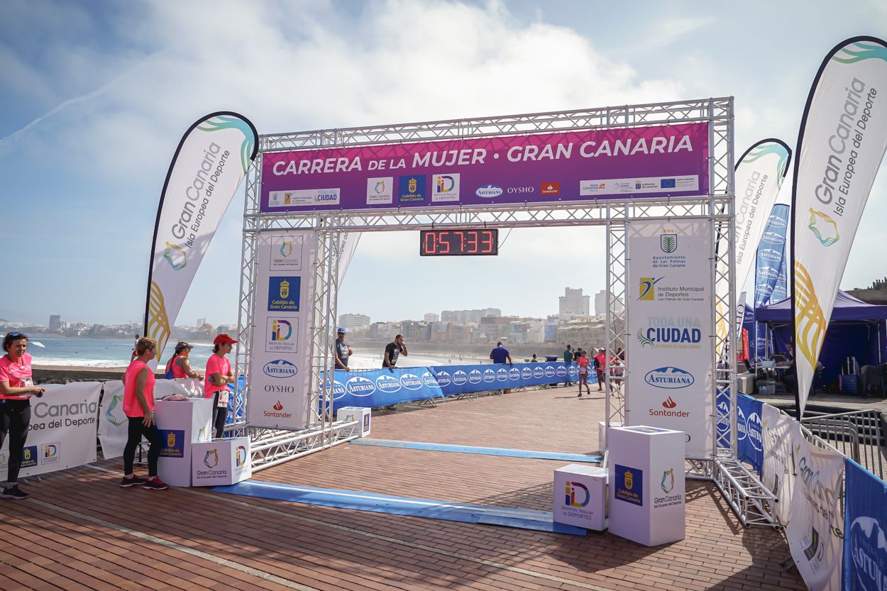 Las fotos de meta de la Carrera de la Mujer de Gran Canaria 11 56 44 15701 O