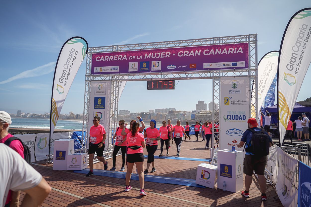 Las fotos de meta de la Carrera de la Mujer de Gran Canaria 12 16 54 15701 O