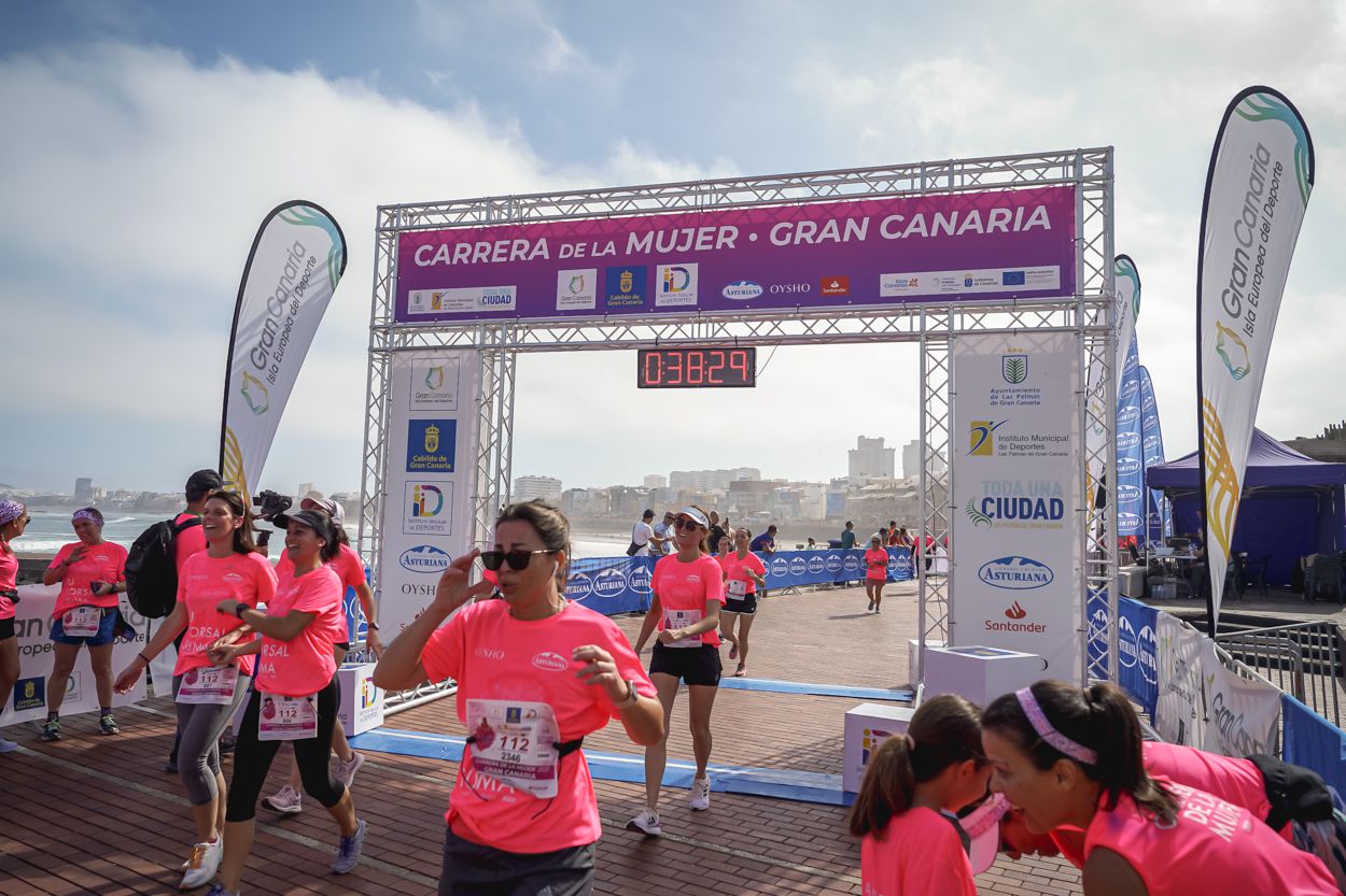 Las fotos de meta de la Carrera de la Mujer de Gran Canaria 11 37 40 15701 O