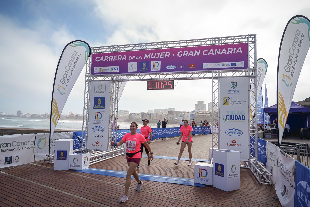 Las fotos de meta de la Carrera de la Mujer de Gran Canaria11 29 36 15701 O