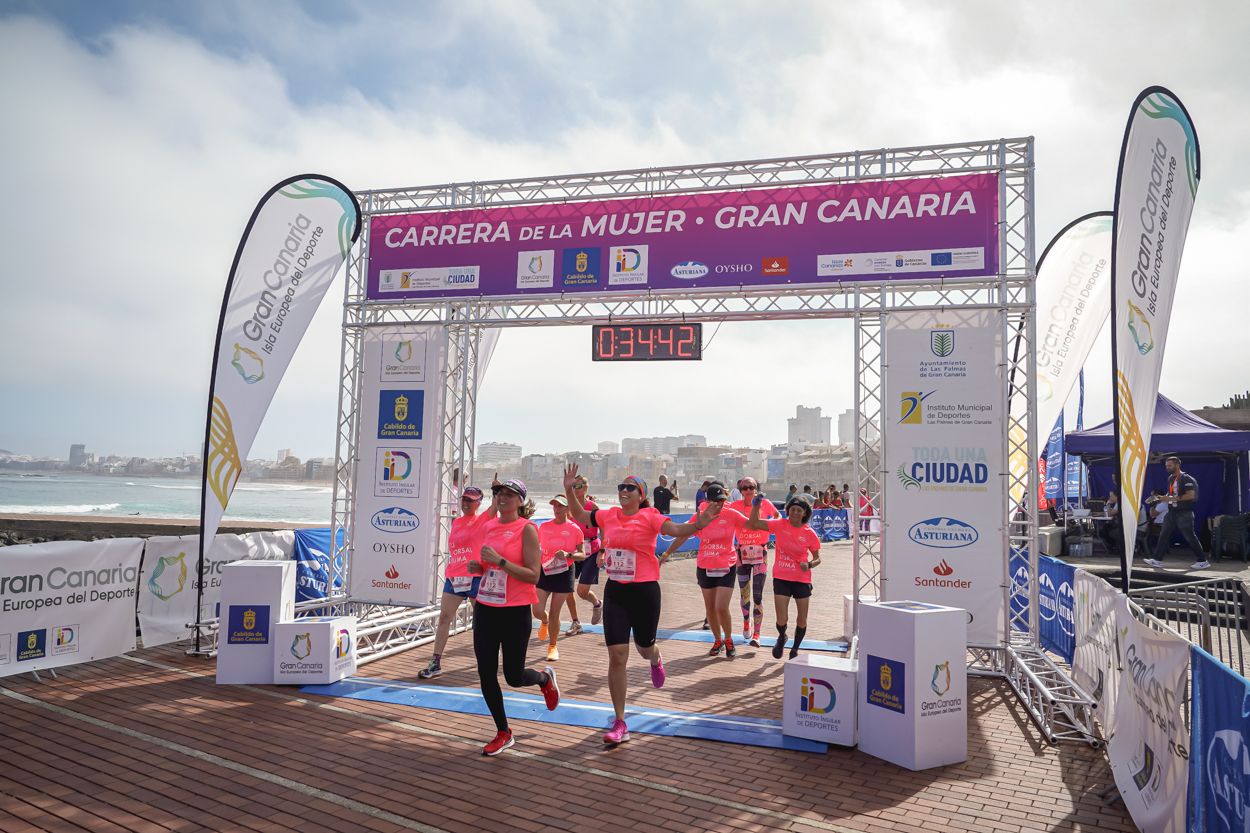 Las fotos de meta de la Carrera de la Mujer de Gran Canaria 11 33 53 15701 O