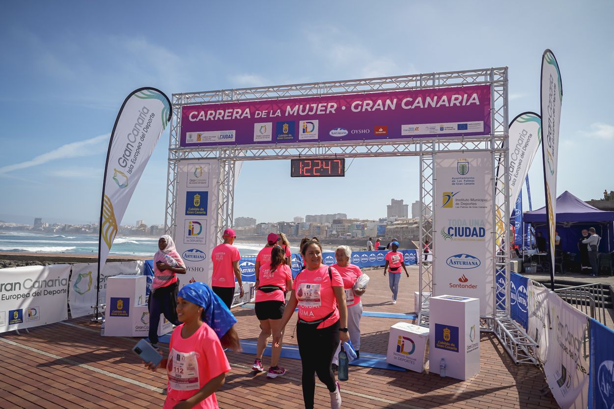 Las fotos de meta de la Carrera de la Mujer de Gran Canaria 12 21 58 15701 O
