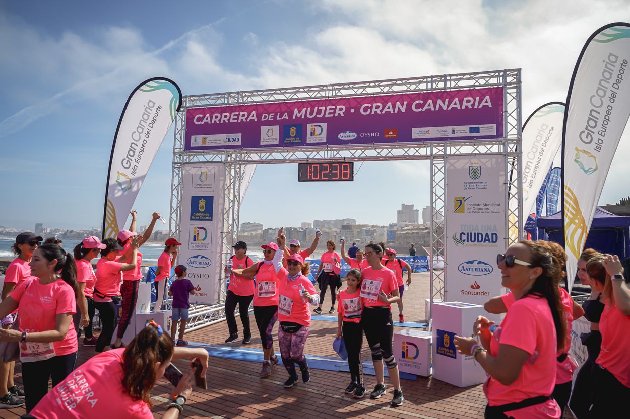 Las fotos de meta de la Carrera de la Mujer de Gran Canaria 12 01 48 15701 O