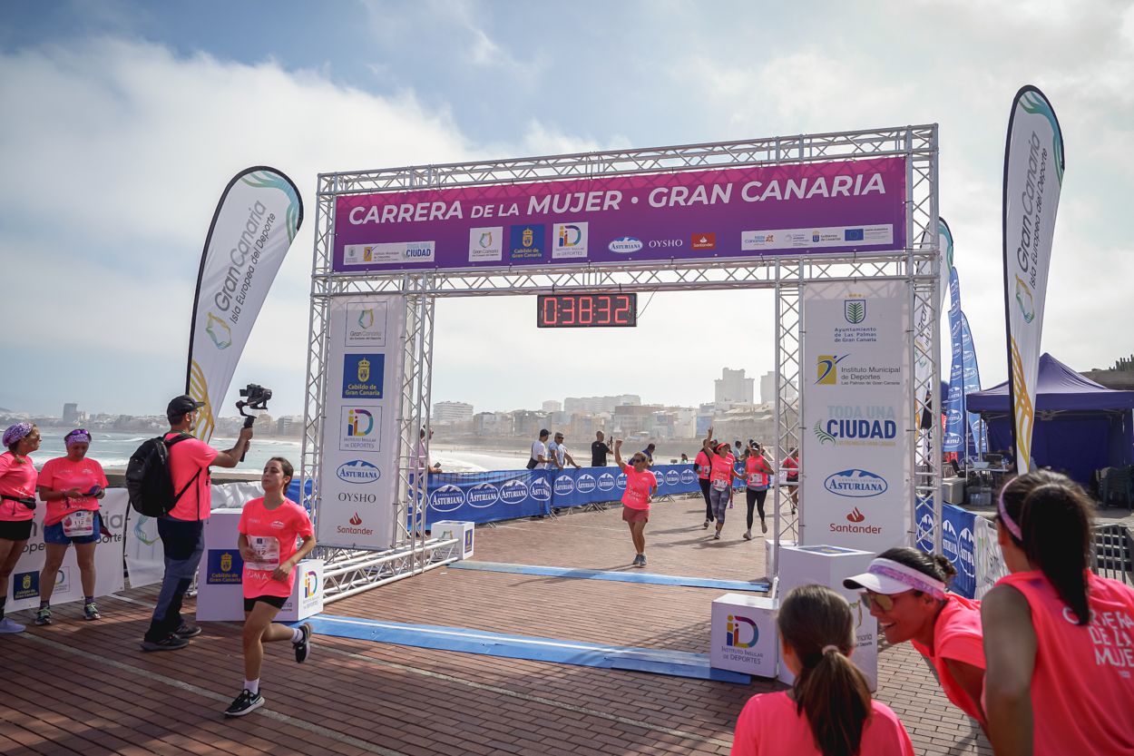 Las fotos de meta de la Carrera de la Mujer de Gran Canaria 11 37 43 15701 O