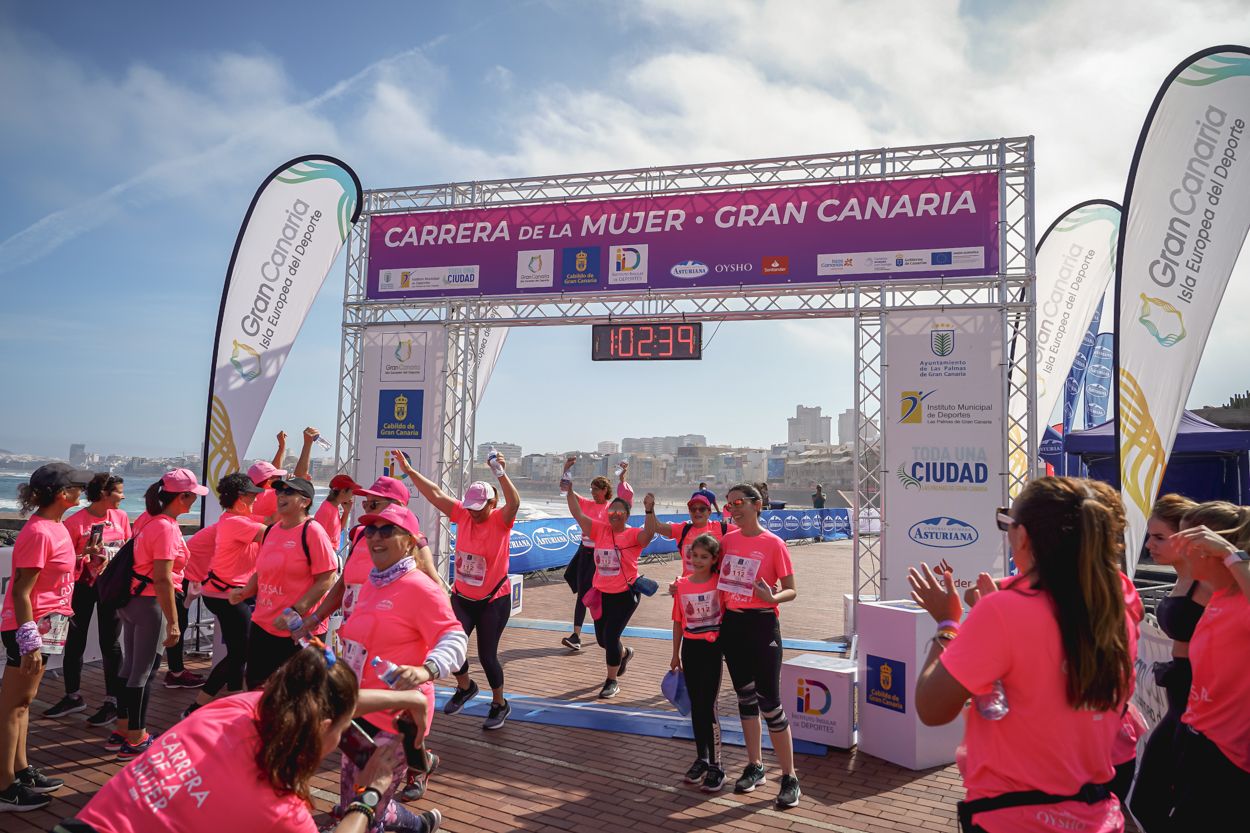 Las fotos de meta de la Carrera de la Mujer de Gran Canaria 12 01 49 15701 O