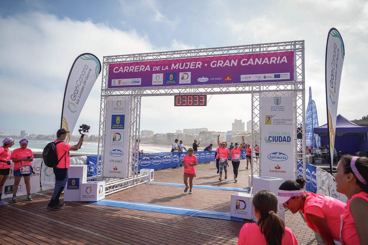 Las fotos de meta de la Carrera de la Mujer de Gran Canaria 11 37 44 15701 O