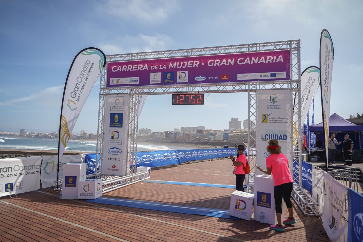 Las fotos de meta de la Carrera de la Mujer de Gran Canaria 12 27 02 15701 O