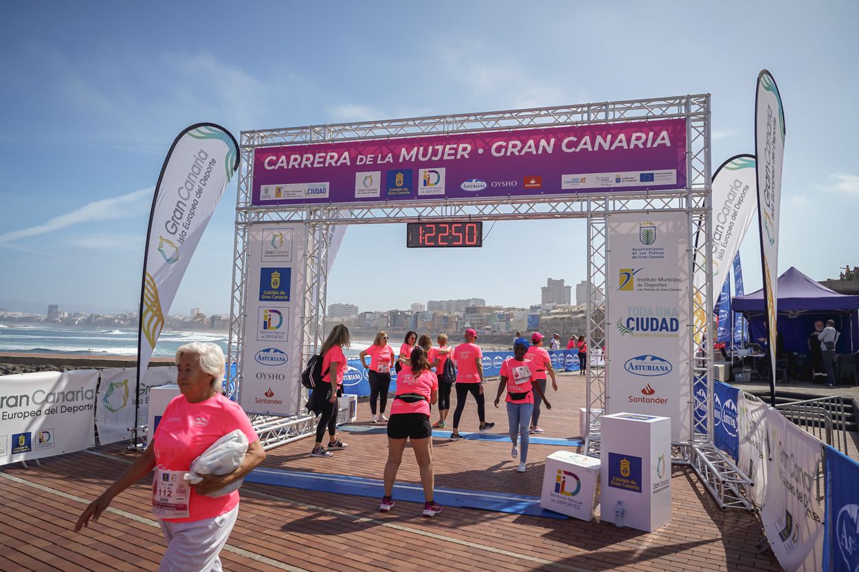 Las fotos de meta de la Carrera de la Mujer de Gran Canaria 12 22 01 15701 O