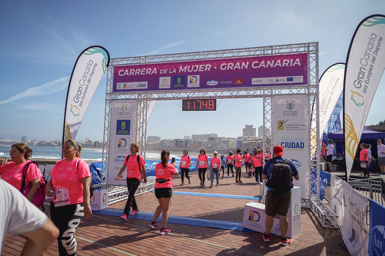 Las fotos de meta de la Carrera de la Mujer de Gran Canaria 12 16 59 15701 O