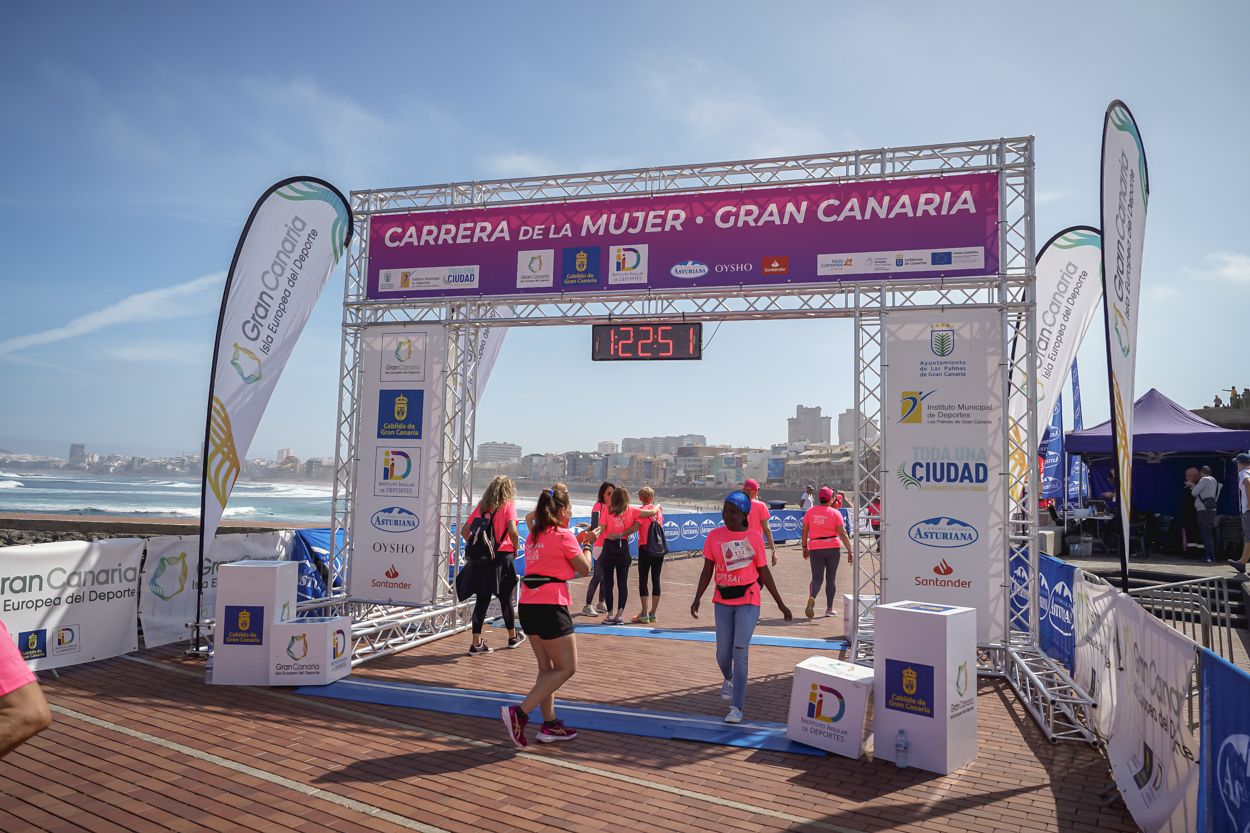 Las fotos de meta de la Carrera de la Mujer de Gran Canaria 12 22 02 15701 O