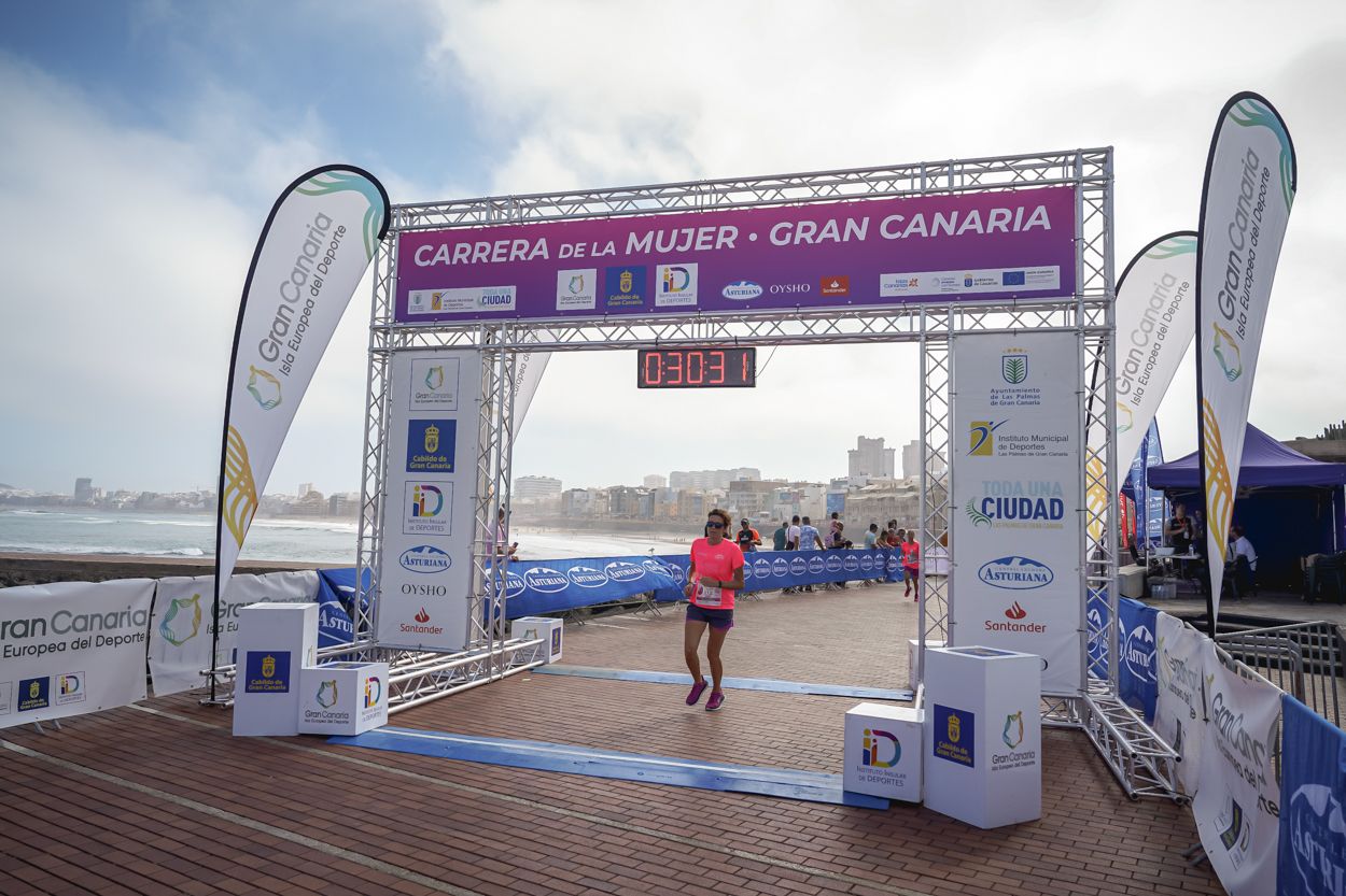 Las fotos de meta de la Carrera de la Mujer de Gran Canaria11 29 42 15701 O