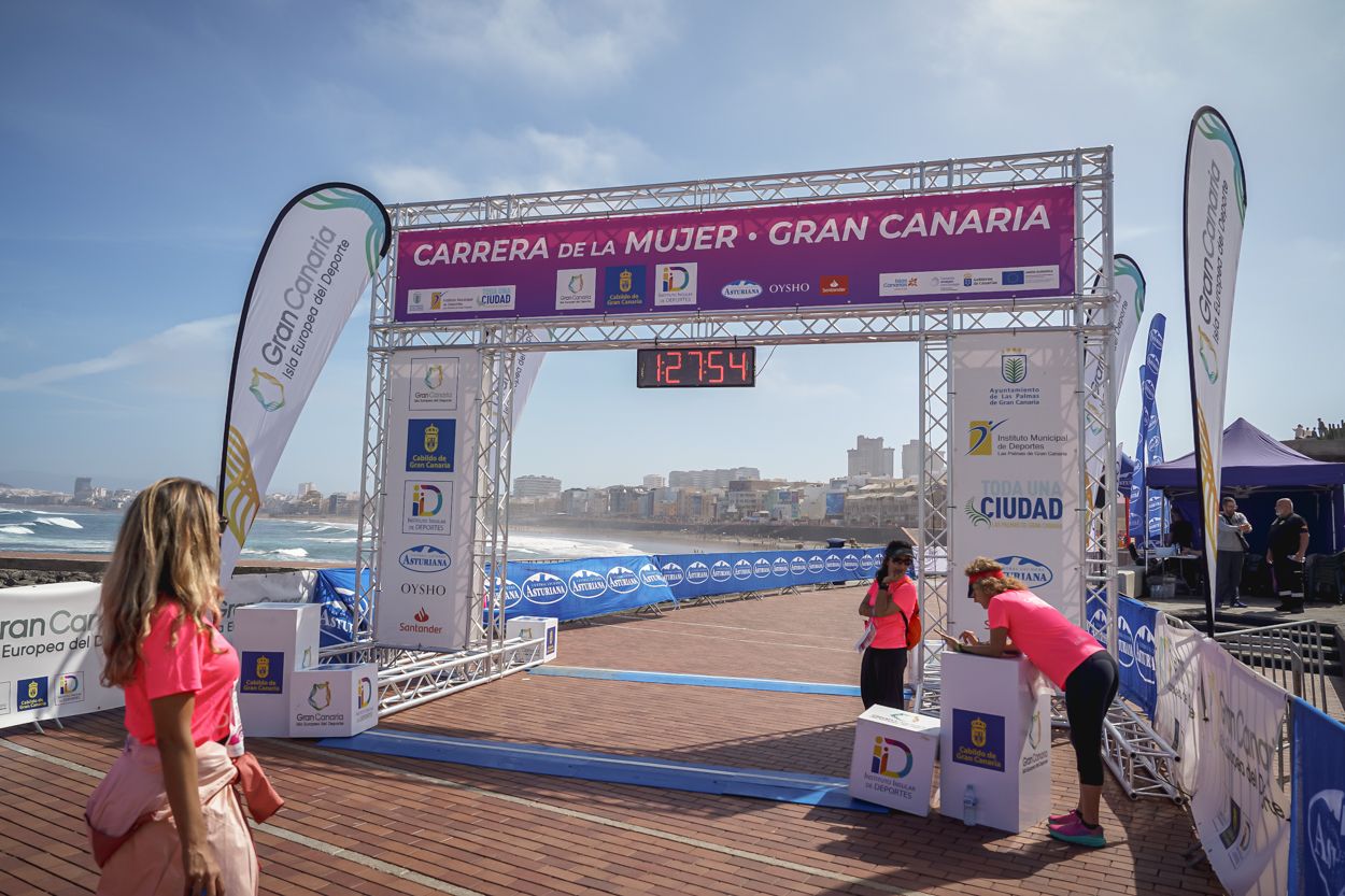 Las fotos de meta de la Carrera de la Mujer de Gran Canaria 12 27 04 15701 O