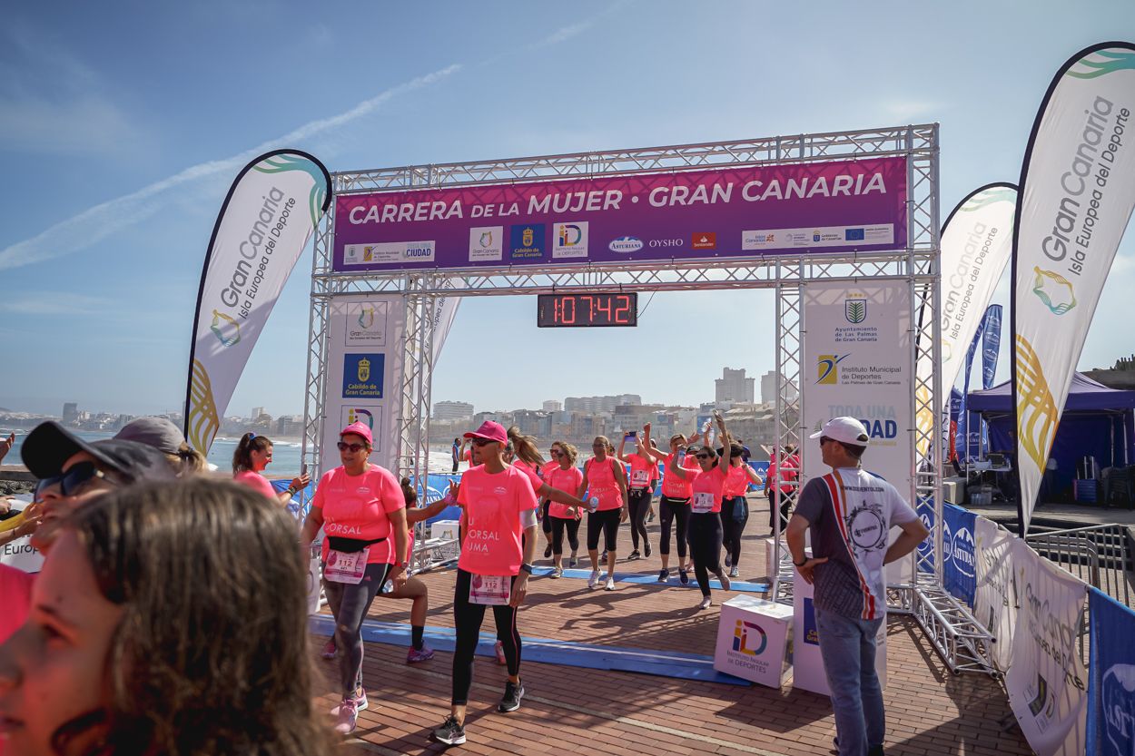 Las fotos de meta de la Carrera de la Mujer de Gran Canaria 12 06 53 15701 O