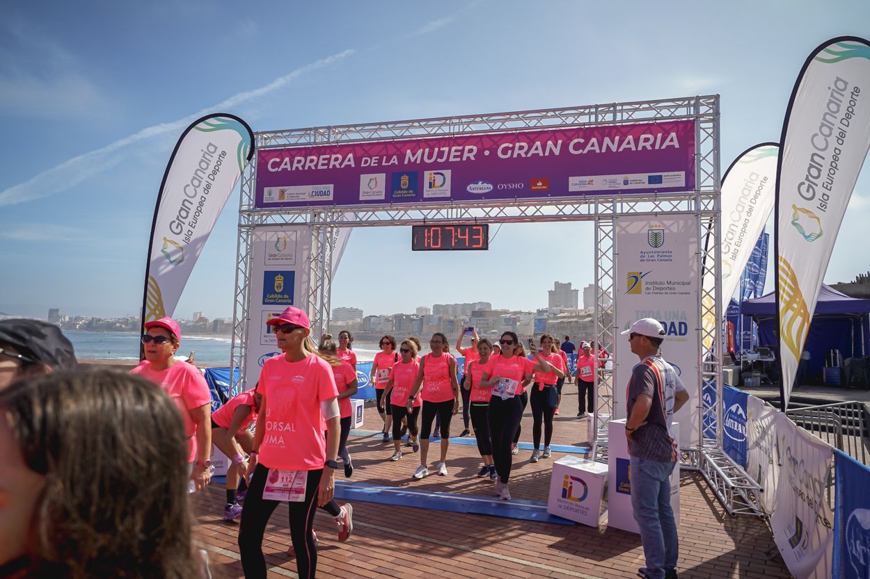 Las fotos de meta de la Carrera de la Mujer de Gran Canaria 12 06 54 15701 O