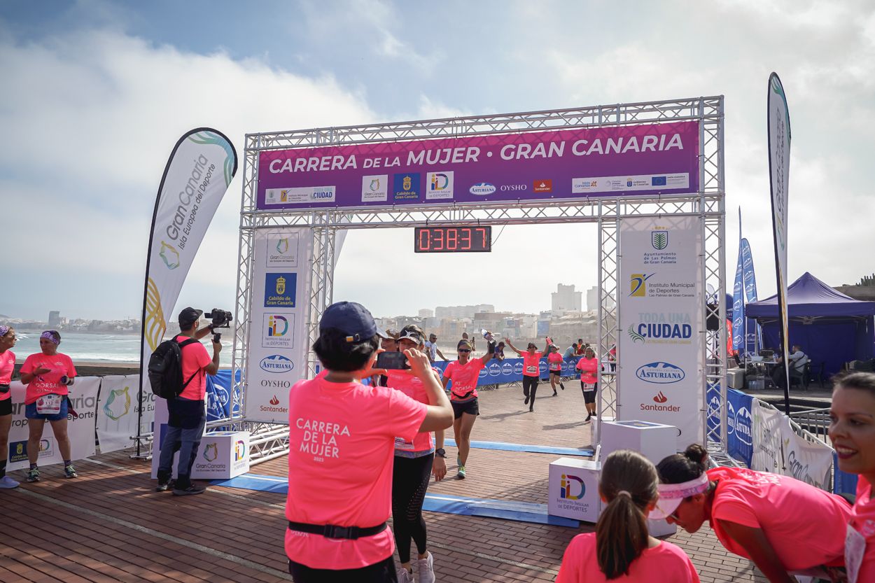 Las fotos de meta de la Carrera de la Mujer de Gran Canaria 11 37 48 15701 O