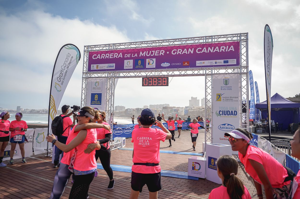 Las fotos de meta de la Carrera de la Mujer de Gran Canaria 11 37 49 15701 O