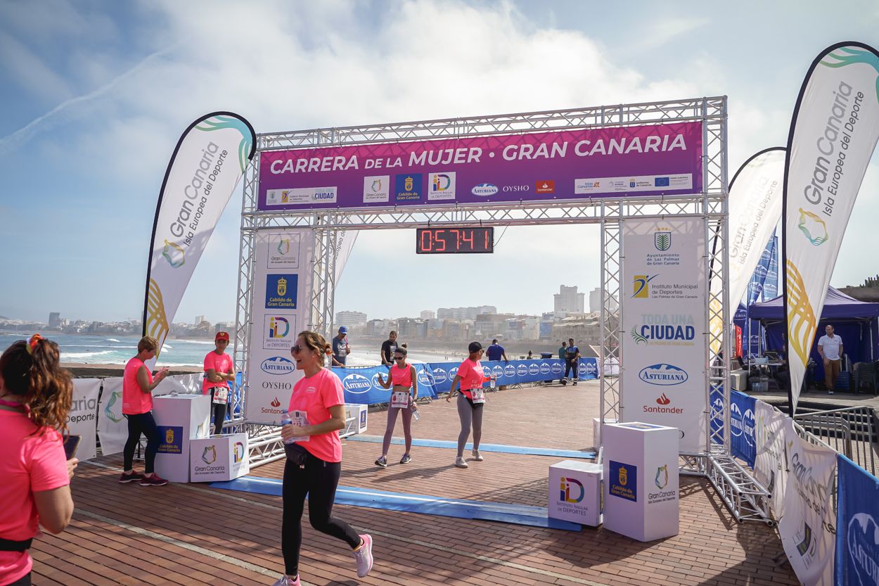 Las fotos de meta de la Carrera de la Mujer de Gran Canaria 11 56 52 15701 O