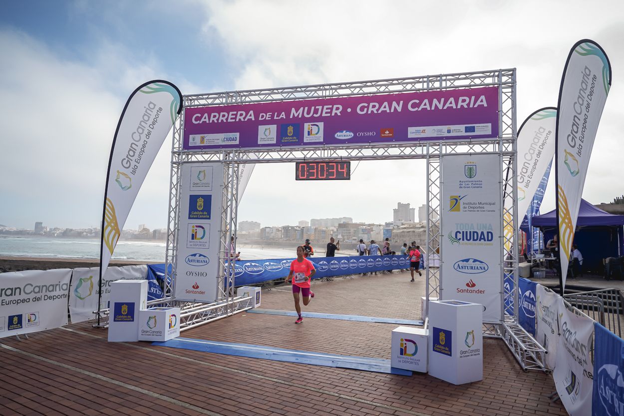 Las fotos de meta de la Carrera de la Mujer de Gran Canaria11 29 45 15701 O