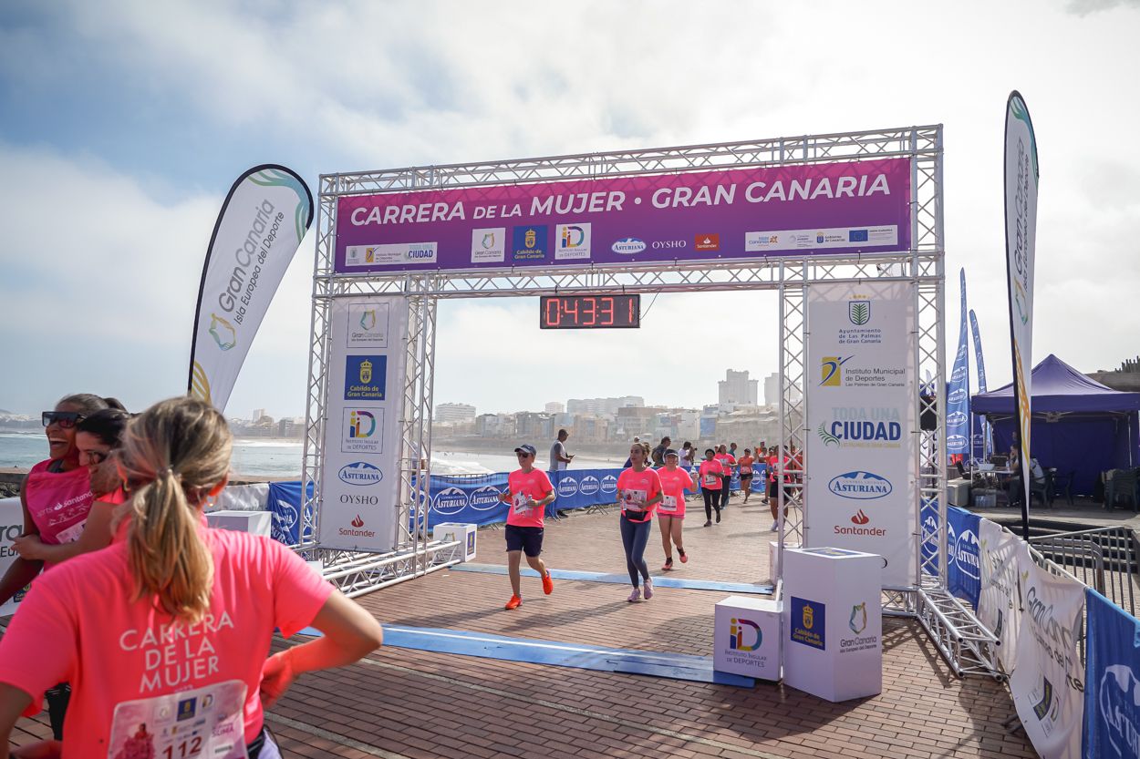 Las fotos de meta de la Carrera de la Mujer de Gran Canaria 11 42 42 15701 O