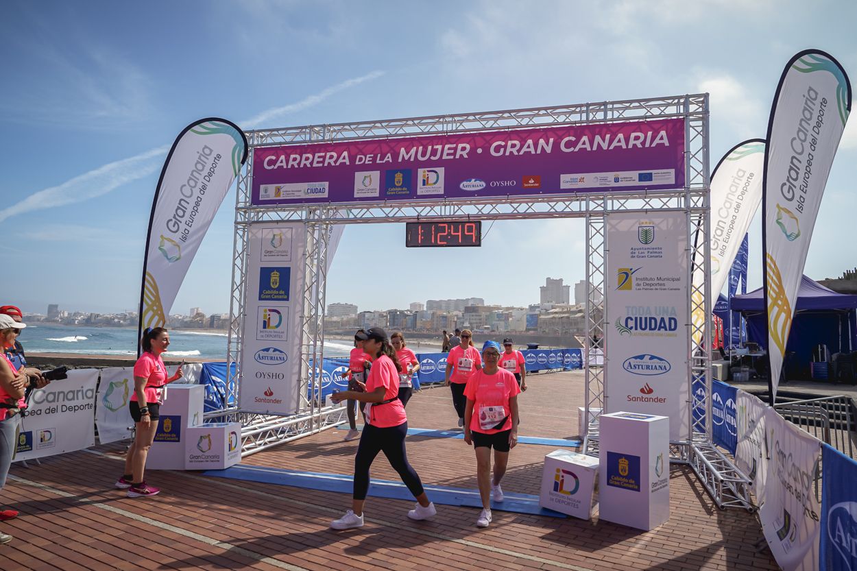 Las fotos de meta de la Carrera de la Mujer de Gran Canaria 12 12 00 15701 O