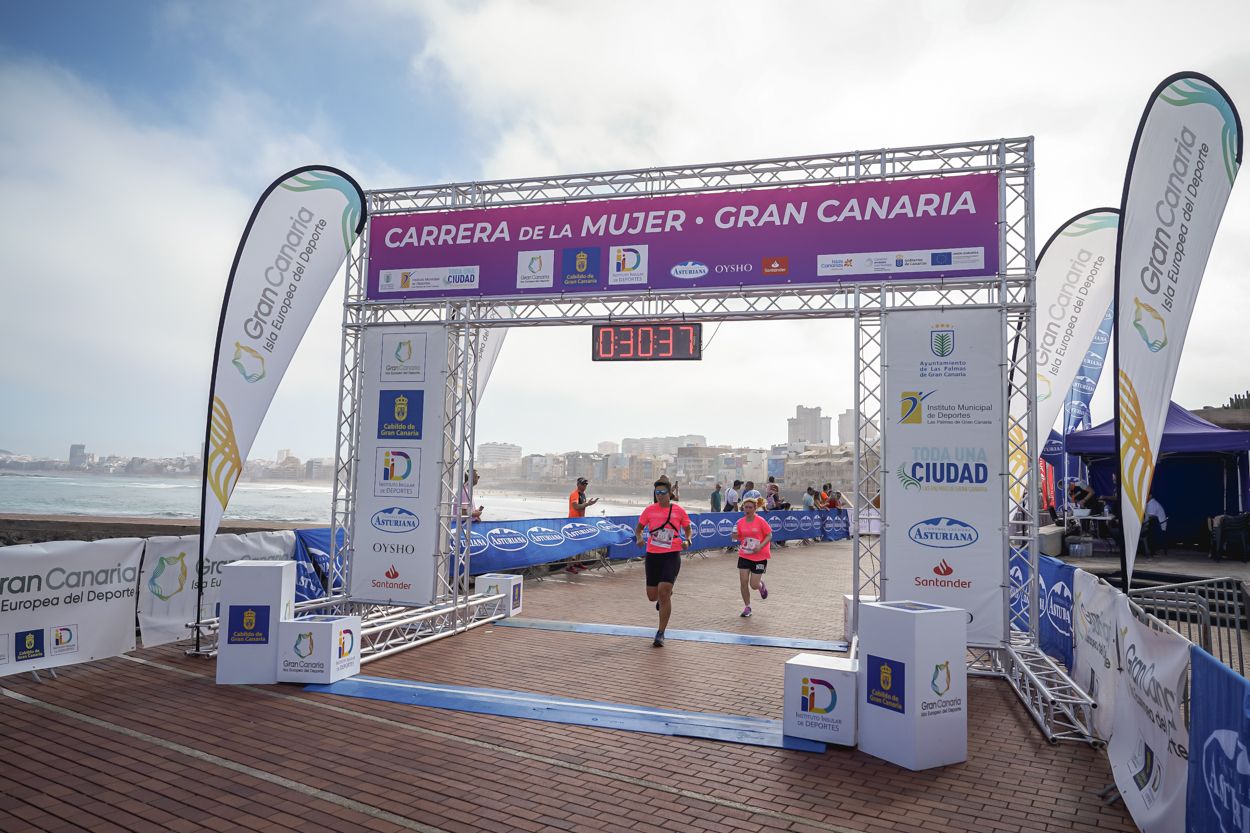 Las fotos de meta de la Carrera de la Mujer de Gran Canaria11 29 48 15701 O