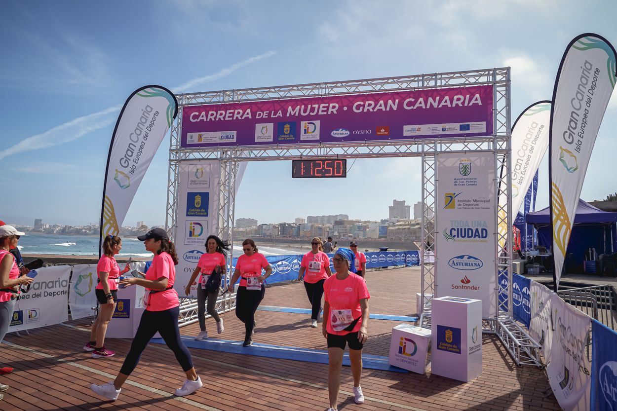 Las fotos de meta de la Carrera de la Mujer de Gran Canaria 12 12 01 15701 O