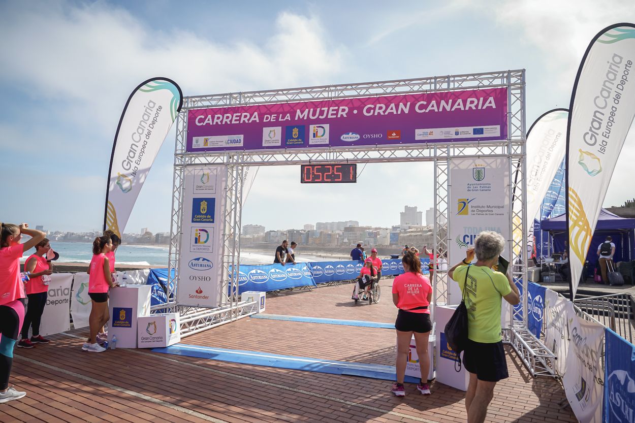 Las fotos de meta de la Carrera de la Mujer de Gran Canaria 11 52 02 15701 O
