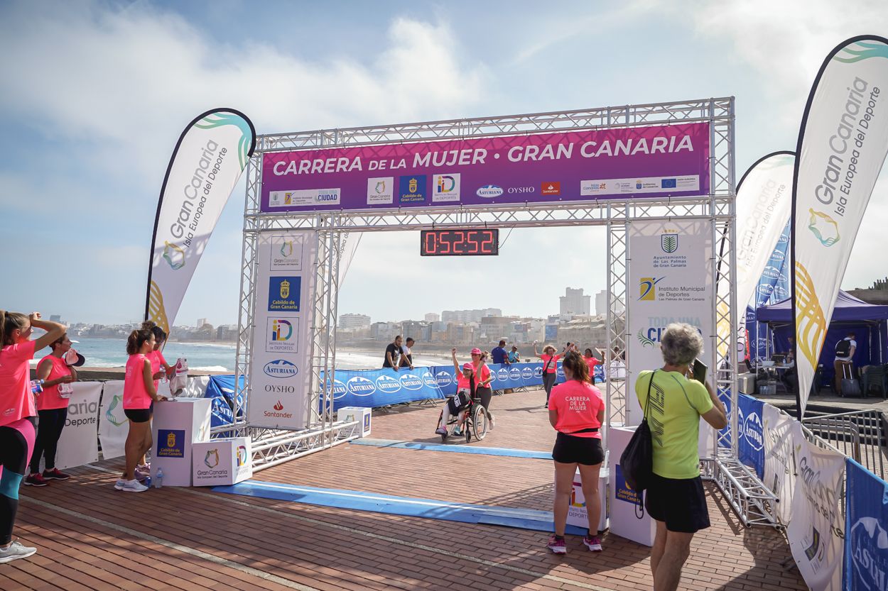 Las fotos de meta de la Carrera de la Mujer de Gran Canaria 11 52 03 15701 O