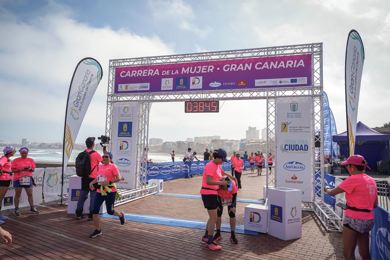 Las fotos de meta de la Carrera de la Mujer de Gran Canaria 11 37 56 15701 O