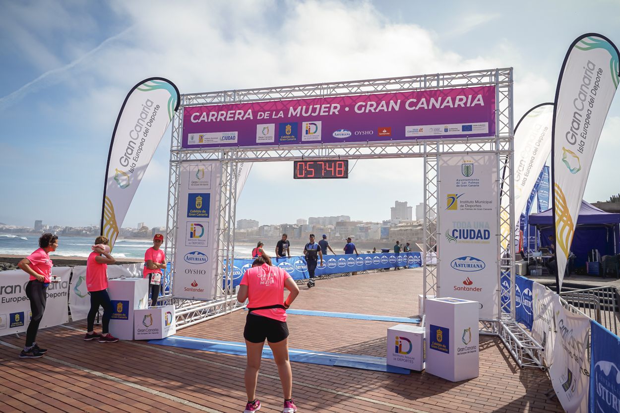 Las fotos de meta de la Carrera de la Mujer de Gran Canaria 11 56 59 15701 O