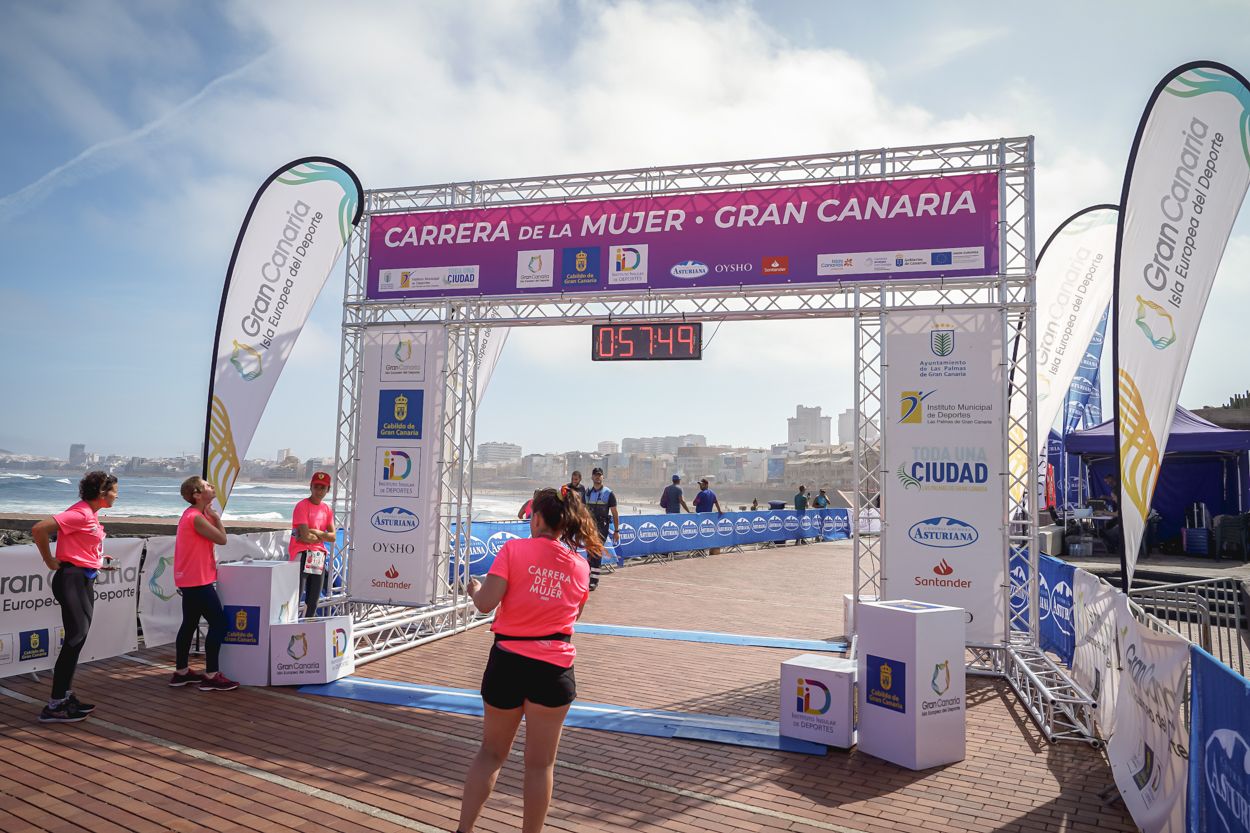 Las fotos de meta de la Carrera de la Mujer de Gran Canaria 11 57 00 15701 O