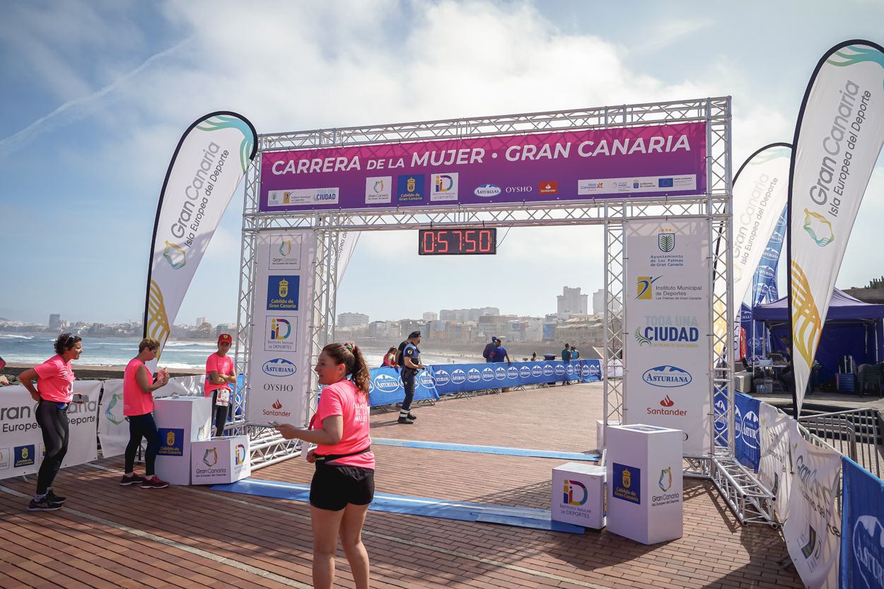 Las fotos de meta de la Carrera de la Mujer de Gran Canaria 11 57 01 15701 O