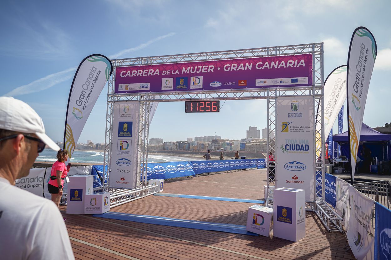 Las fotos de meta de la Carrera de la Mujer de Gran Canaria 12 12 07 15701 O