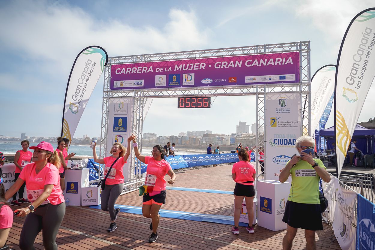 Las fotos de meta de la Carrera de la Mujer de Gran Canaria 11 52 07 15701 O