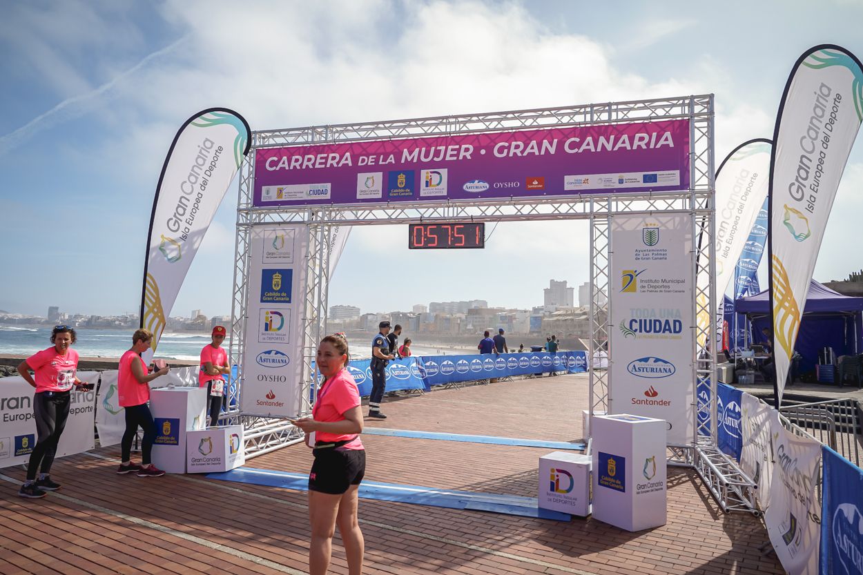 Las fotos de meta de la Carrera de la Mujer de Gran Canaria 11 57 02 15701 O