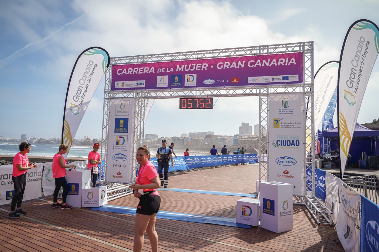 Las fotos de meta de la Carrera de la Mujer de Gran Canaria 11 57 03 15701 O