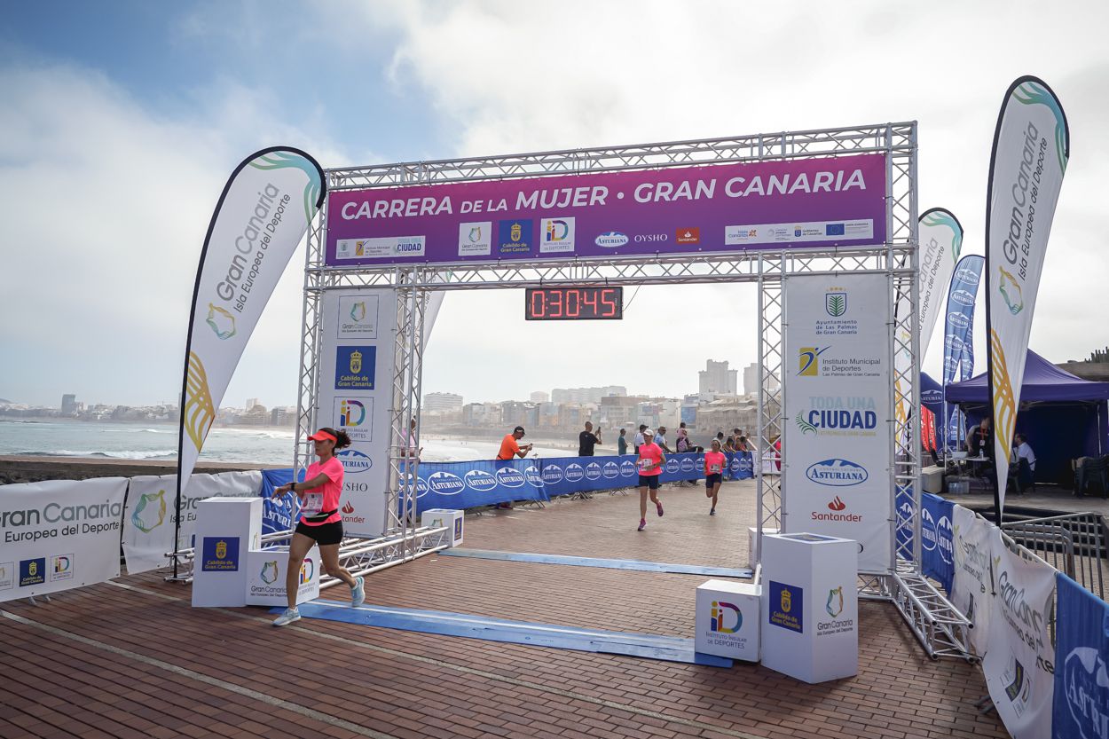 Las fotos de meta de la Carrera de la Mujer de Gran Canaria11 29 56 15701 O