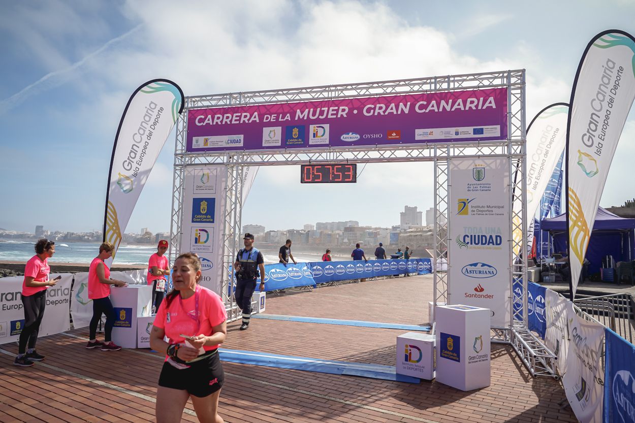 Las fotos de meta de la Carrera de la Mujer de Gran Canaria 11 57 04 15701 O
