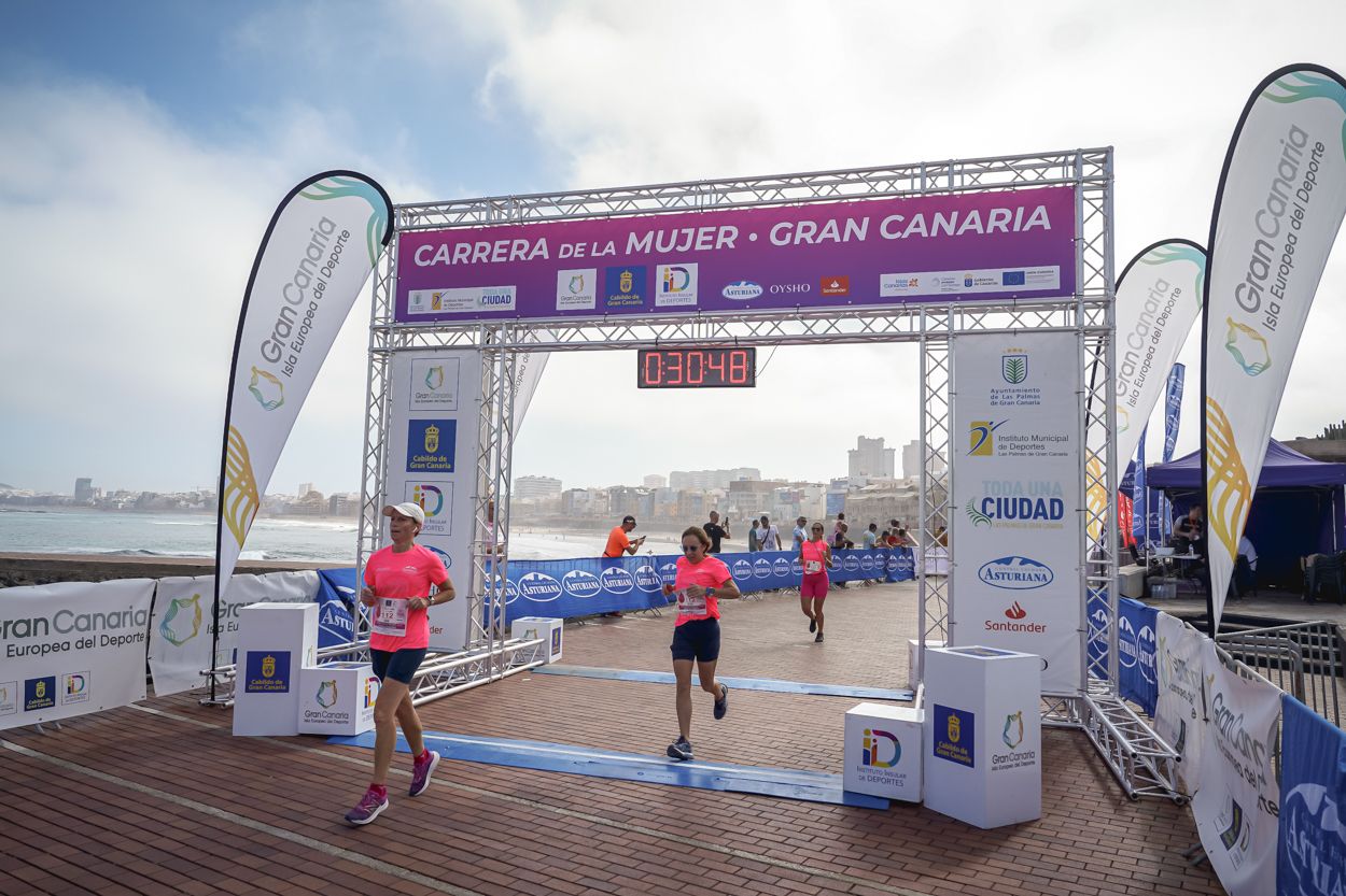 Las fotos de meta de la Carrera de la Mujer de Gran Canaria11 29 59 15701 O