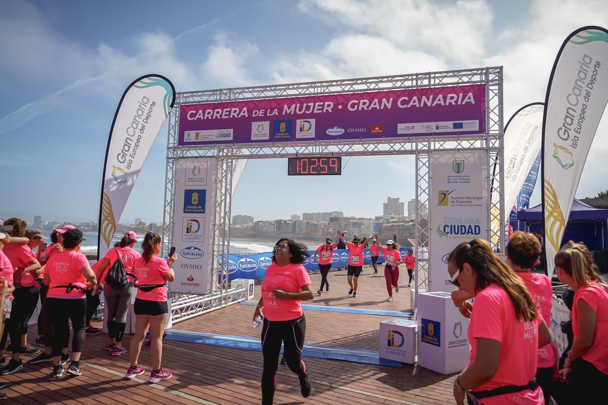 Las fotos de meta de la Carrera de la Mujer de Gran Canaria 12 02 10 15701 O
