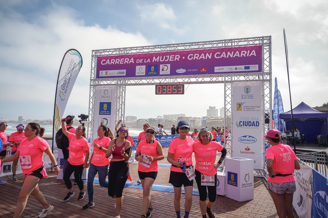 Las fotos de meta de la Carrera de la Mujer de Gran Canaria 11 38 04 15701 O