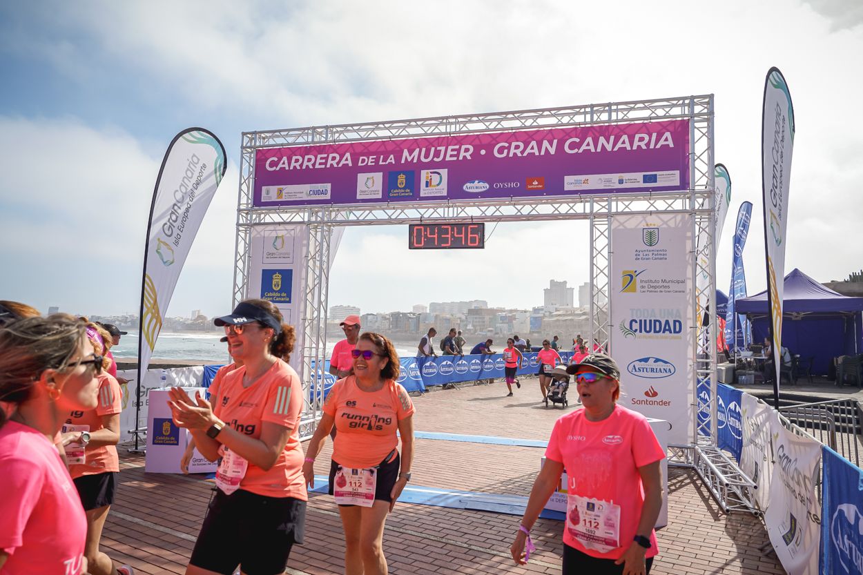 Las fotos de meta de la Carrera de la Mujer de Gran Canaria 11 42 56 15701 O