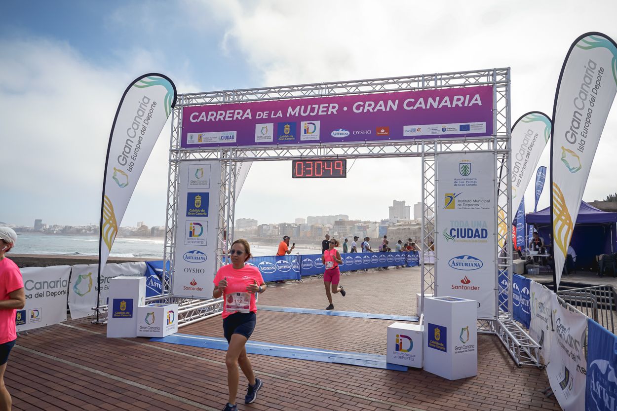 Las fotos de meta de la Carrera de la Mujer de Gran Canaria11 30 00 15701 O