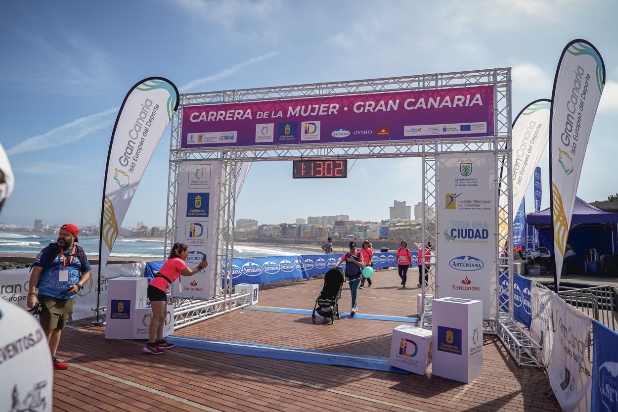 Las fotos de meta de la Carrera de la Mujer de Gran Canaria 12 12 13 15701 O