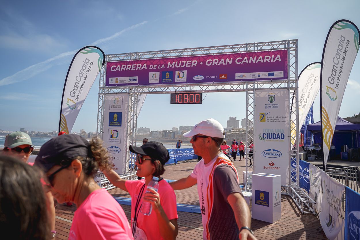 Las fotos de meta de la Carrera de la Mujer de Gran Canaria 12 07 11 15701 O