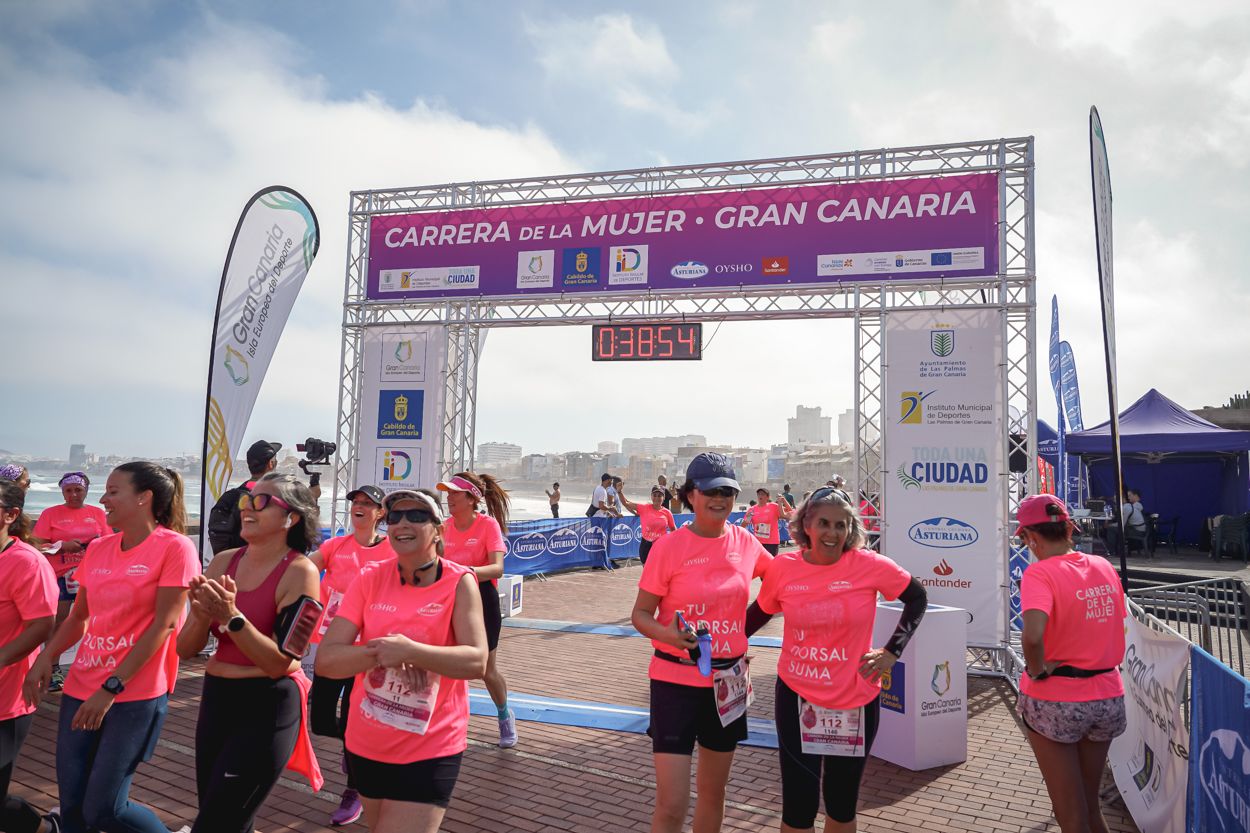 Las fotos de meta de la Carrera de la Mujer de Gran Canaria 11 38 05 15701 O