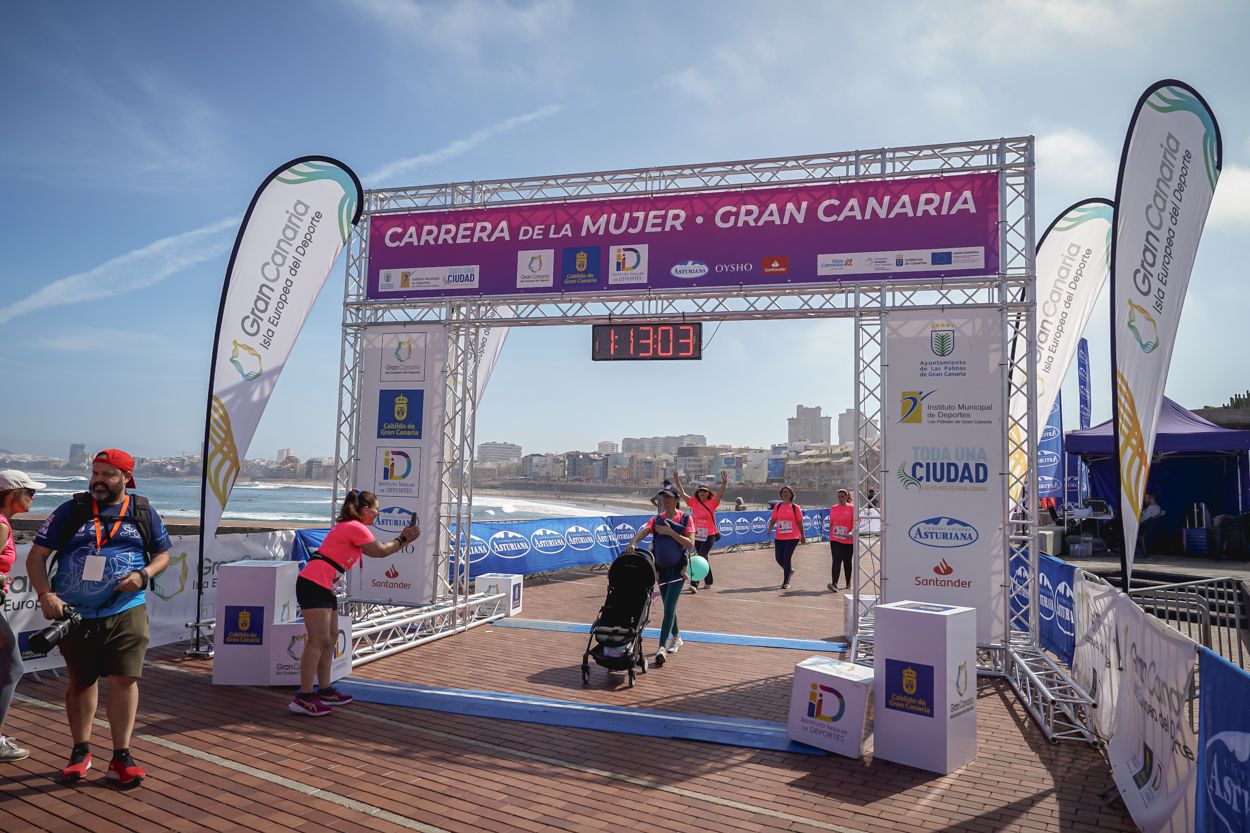 Las fotos de meta de la Carrera de la Mujer de Gran Canaria 12 12 14 15701 O