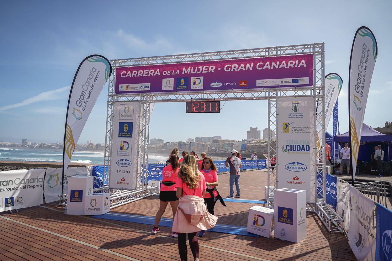 Las fotos de meta de la Carrera de la Mujer de Gran Canaria 12 22 22 15701 O