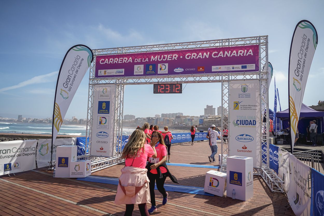 Las fotos de meta de la Carrera de la Mujer de Gran Canaria 12 22 23 15701 O