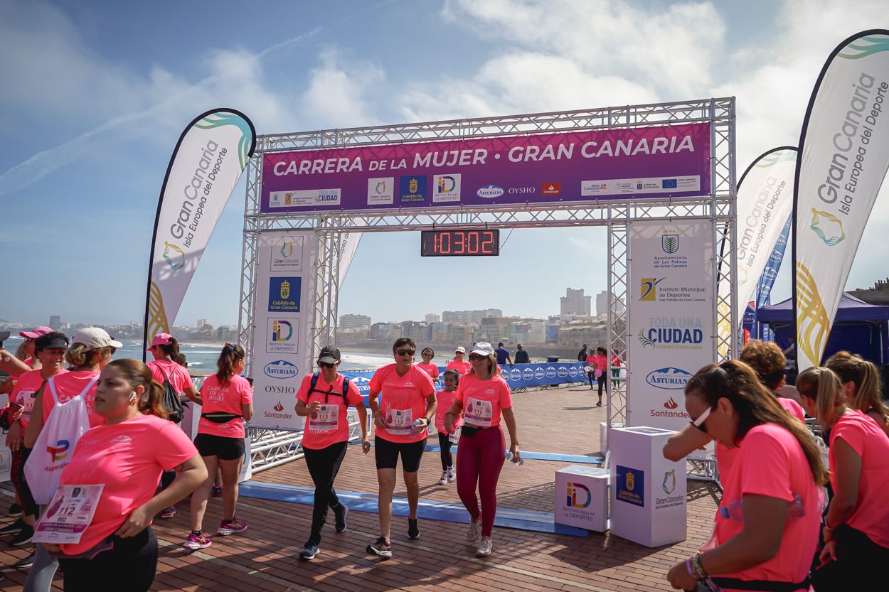Las fotos de meta de la Carrera de la Mujer de Gran Canaria 12 02 13 15701 O